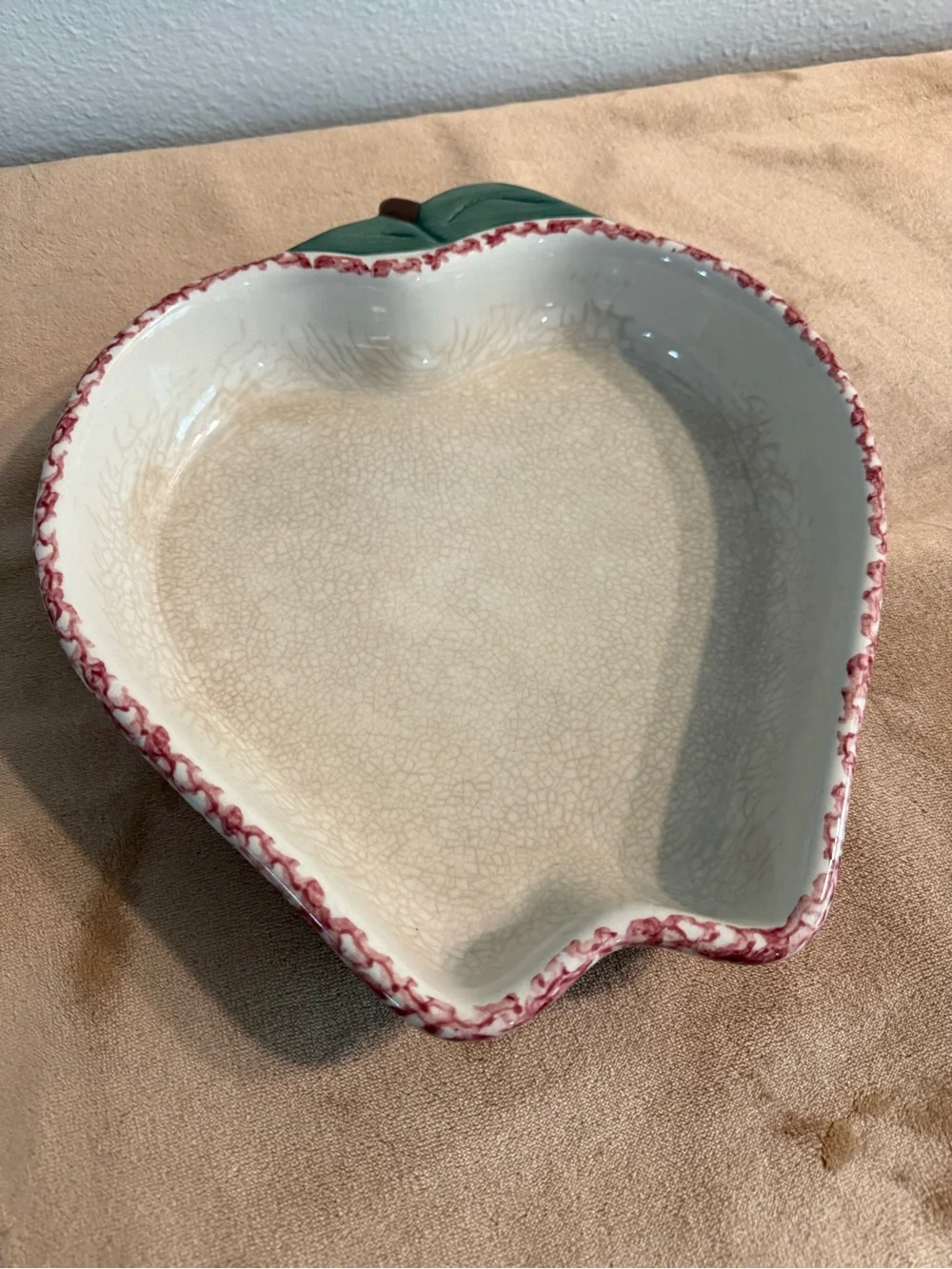 Apple-Shaped Ceramic Serving Dish with Green Leaf Accent